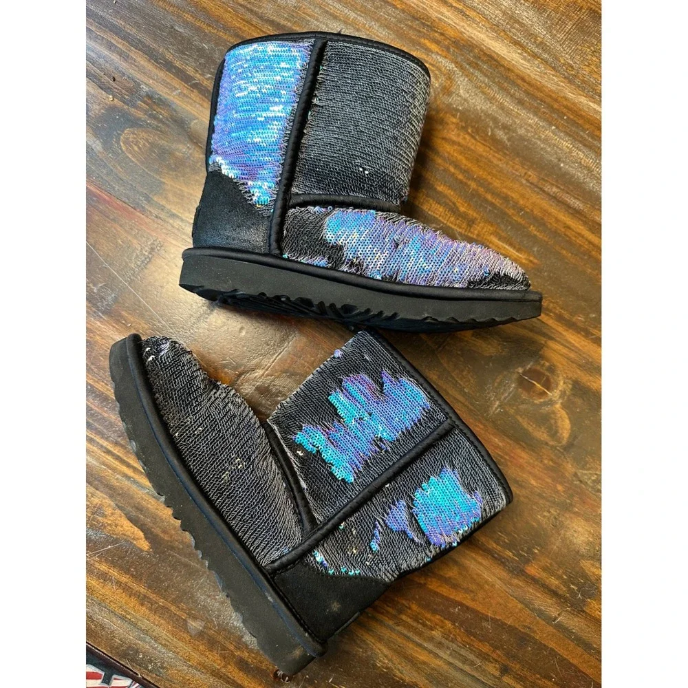 UGG Kids Classic Short Sequin Black Iridescent Aqua Purple Boots 1138233K Size 2